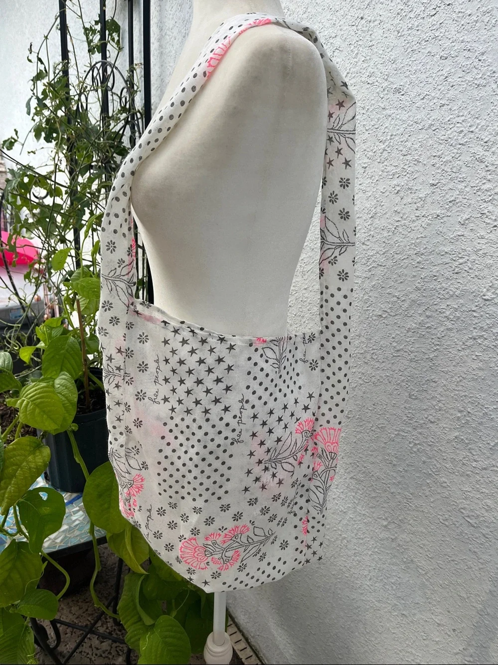 FREE PEOPLE Large Floral Tote